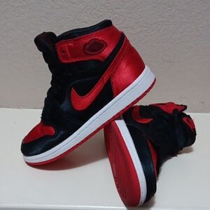 Jordan Retro 1 Preschool "Satin Breds"